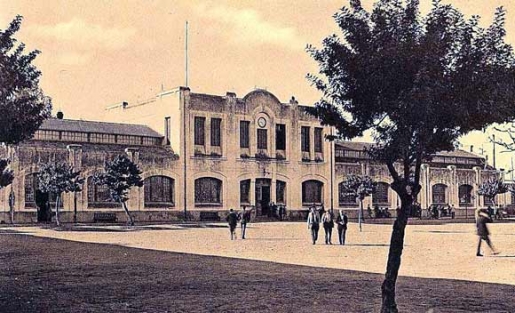 Anciens du Lycée Technique Emile Loubet, réunissez-vous !