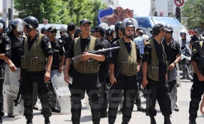 Le texte sur la répression des agressions contre les forces armées "ne sera pas retiré du Parlement" (Ministre) 
