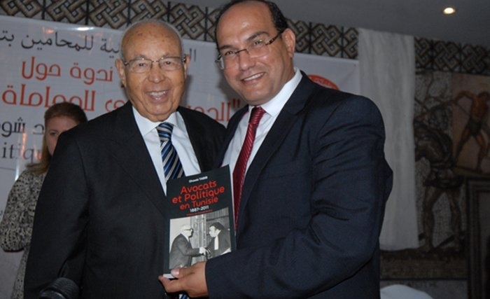 Un livre de Chawki Tabib : Les Avocats tunisiens au cœur de la politique Un livre de Chawki Tabib : Les Avocats tunisiens au cœur de la politique