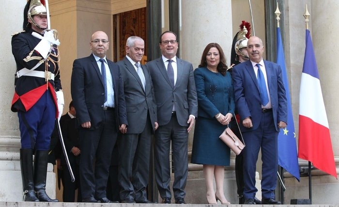 François Hollande décerne la légion d’honneur au Quartet tunisien