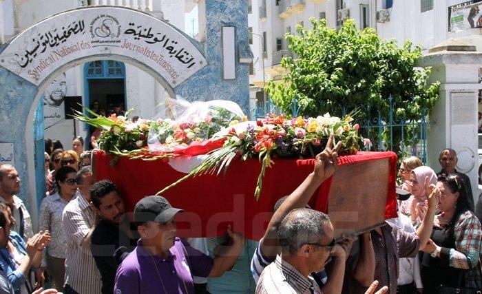 En présence de ses amis et de ses confrères et consoeurs, obsèques de Néjiba Hamrouni, ancienne présidente du SNJT