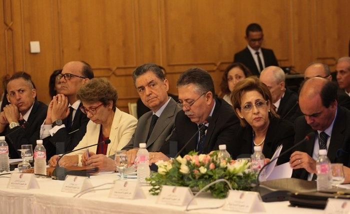  Rassurez vos interlocuteurs, demande Essid : la démocratie fonctionne en Tunisie, la permanence de l’Etat est garantie