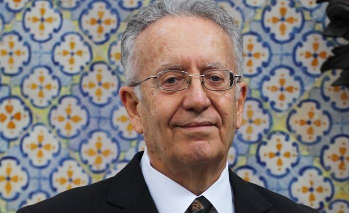 Le Pr Yadh Ben Achour fait docteur honoris causa par l’Université de Genève Le Pr Yadh Ben Achour fait docteur honoris causa par l’Université de Genève