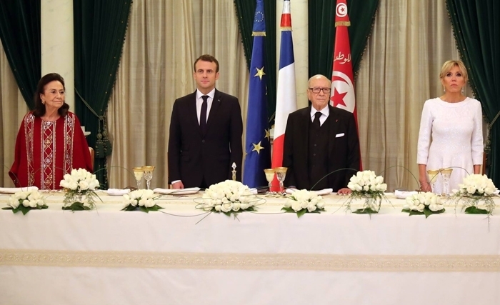 Le double hommage de Brigitte Macron à Azzedine Alaïa, à Tunis