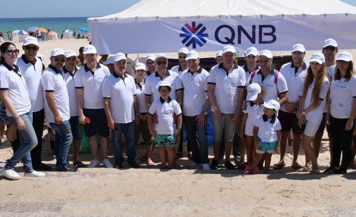 Pour la 3ème année, les employés  de QNB Tunisia organisent  la campagne : «Pour de belles plages propres ».