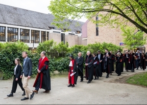 Doctorat Honoris Causa de l'Université Catholique de Louvain à la doyenne Neila Chaabane