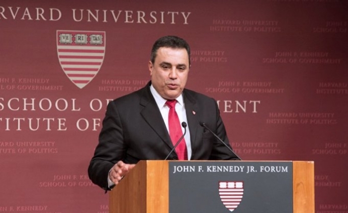 Mehdi Jomaa à Harvard University: “Croyez en l’avenir de la Tunisieetsoutenezcette experience; c’est un espoir pour la région” Mehdi Jomaa à Harvard University: “Croyez en l’avenir de la Tunisieetsoutenezcette experience; c’est un espoir pour la région”