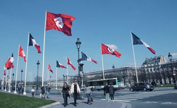 Paris Paris
