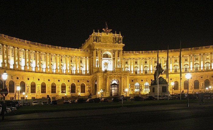 Des chefs d'entreprise et des experts tunisiens à l’étranger demandent au gouvernement de mettre en œuvre des réformes immédiates. Des chefs d'entreprise et des experts tunisiens à l’étranger demandent au gouvernement de mettre en œuvre des réformes immédiates.