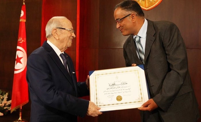 Adnane Abdelghani: Lauréat du prix du Président de la République pour la Recherche Scientifique et la Technologie au titre de l’année 2015 Adnane Abdelghani: Lauréat du prix du Président de la République pour la Recherche Scientifique et la Technologie au titre de l’année 2015