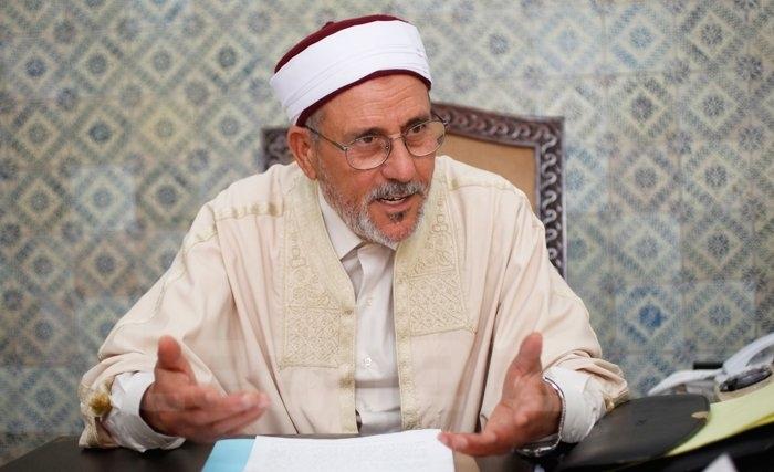 Le mufti à la PDG : ôtez cette main que je saurais serrer Le mufti à la PDG : ôtez cette main que je saurais serrer