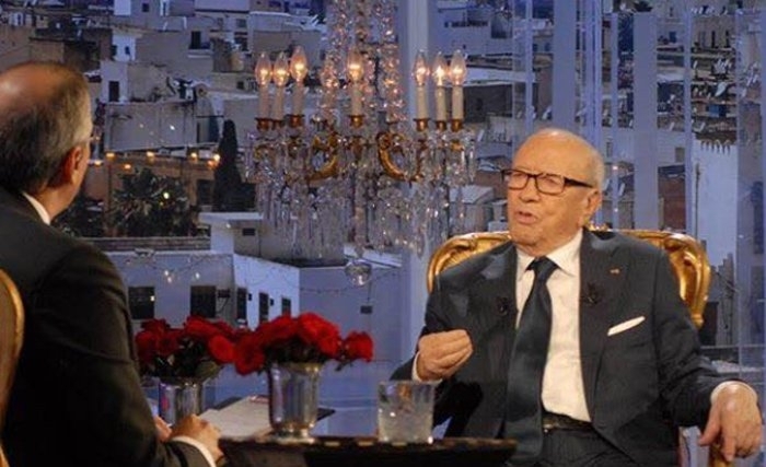 Caïd Essebsi sur Nessma : des questions convenues, des réponses évasives et la guerre des chefs à NQ Caïd Essebsi sur Nessma : des questions convenues, des réponses évasives et la guerre des chefs à NQ