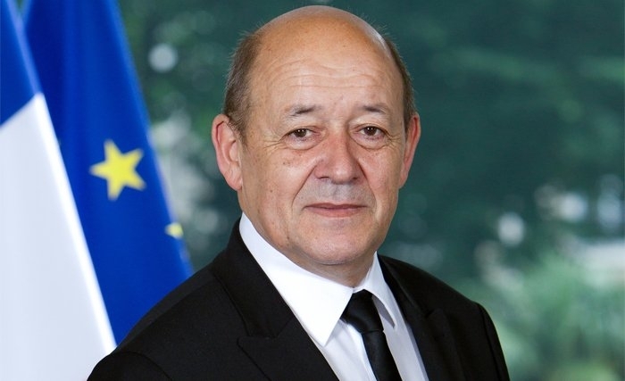 Le ministre français de la Défense Jean-Yves Le Drian, ce lundi à Tunis Le ministre français de la Défense Jean-Yves Le Drian, ce lundi à Tunis
