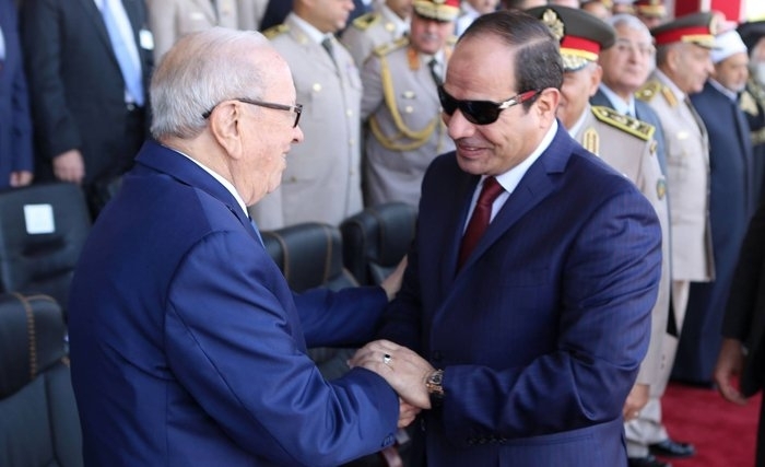 Adnan Mansar pris d'affection pour Béji Caïd Essebsi Adnan Mansar pris d'affection pour Béji Caïd Essebsi