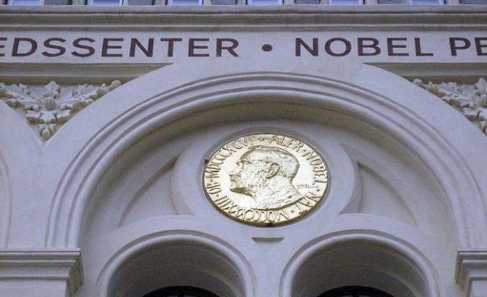Valoriser le Prix Nobel Tunisien Valoriser le Prix Nobel Tunisien