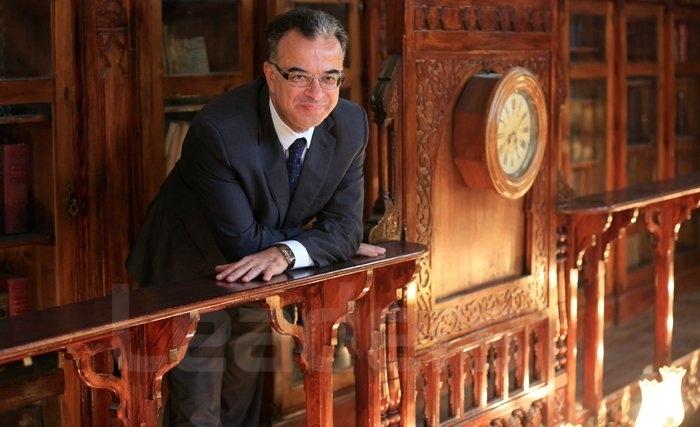 Slim Chaker : Les salaires des directeurs généraux des banques publiques seront multipliés par quatre et plus (Vidéo) Slim Chaker : Les salaires des directeurs généraux des banques publiques seront multipliés par quatre et plus (Vidéo)