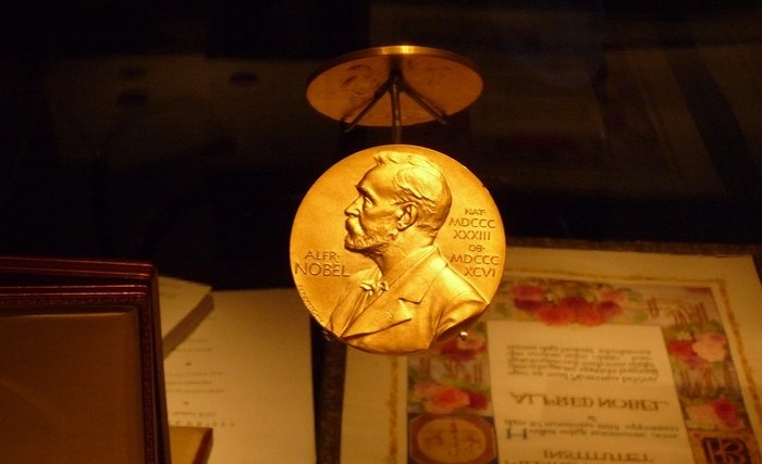 Nobel à la rescousse de la révolution 2 Nobel à la rescousse de la révolution 2