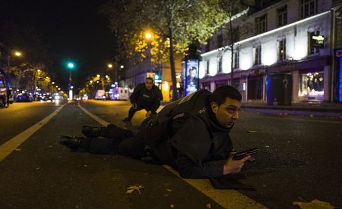 Deux Tunisiens parmi les victimes dans les attentats de Paris? Deux Tunisiens parmi les victimes dans les attentats de Paris?