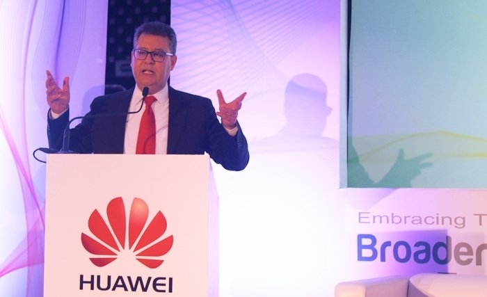 Une Tunisie mieux connecté pour une économie numérique innovante Une Tunisie mieux connecté pour une économie numérique innovante