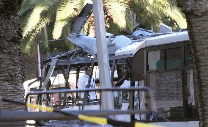 L'auteur de l'attentat terroriste de l'avenue Mohamed V identifié. Il est tunisien et se nomme Houssem Ben Miled Abdelli L'auteur de l'attentat terroriste de l'avenue Mohamed V identifié. Il est tunisien et se nomme Houssem Ben Miled Abdelli