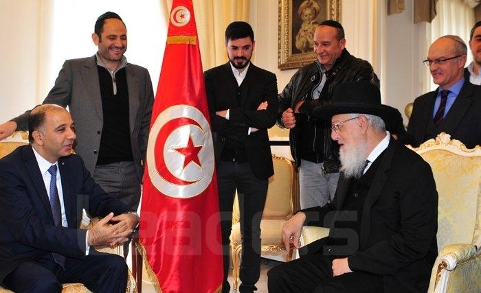 L’ancien Grand Rabbin de France, Joseph Haïm Sitruk, réitère sa solidarité avec son pays natal la Tunisie L’ancien Grand Rabbin de France, Joseph Haïm Sitruk, réitère sa solidarité avec son pays natal la Tunisie