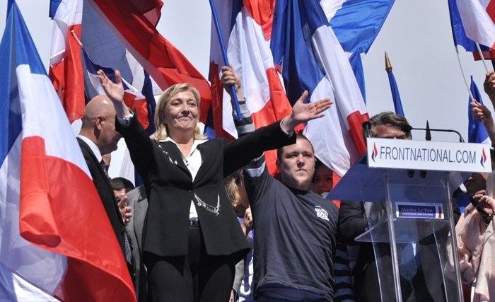 Daech fait du FN le 1er parti de France Daech fait du FN le 1er parti de France