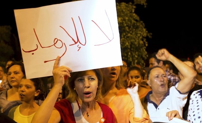 La société civile tunisienne ne fait pas assez contre la mauvaise gouvernance, ni contre le terrorisme La société civile tunisienne ne fait pas assez contre la mauvaise gouvernance, ni contre le terrorisme