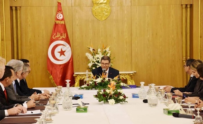 Habib Essid et les ambassadeurs du G7 Habib Essid et les ambassadeurs du G7
