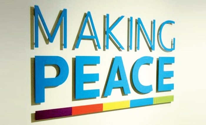 Making Peace à Tunis Making Peace à Tunis