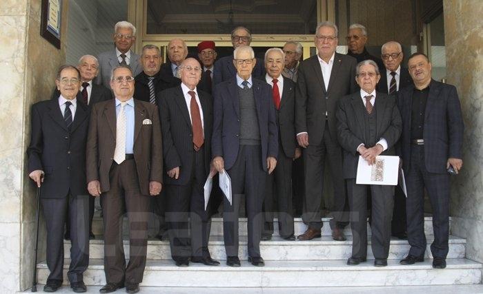 Les Résistants appellent l’UGTT et l’UTICA à participer au gouvernement, comme à l'aube de l'indpendance Les Résistants appellent l’UGTT et l’UTICA à participer au gouvernement, comme à l'aube de l'indpendance