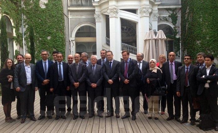 Opération RP sur le numérique tunisien en Rhône Alpes Opération RP sur le numérique tunisien en Rhône Alpes