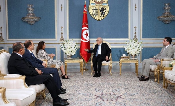Caïd Essebsi : “Je m’excuse, je suis encore vivant!” Caïd Essebsi : “Je m’excuse, je suis encore vivant!”