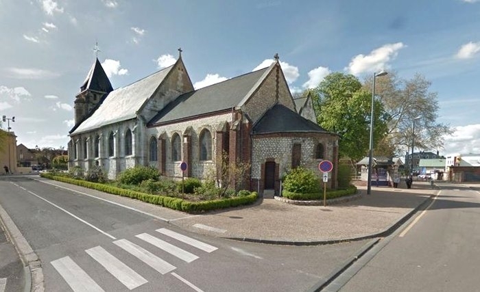 Prise d'otage sans une église en France : un prêtre égorgé et un deuxième grièvement blessé
