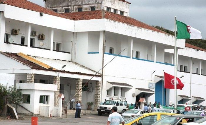 Fermeture du poste-frontière de Sakiet Sidi Youssef : à qui la faute ? Fermeture du poste-frontière de Sakiet Sidi Youssef : à qui la faute ?