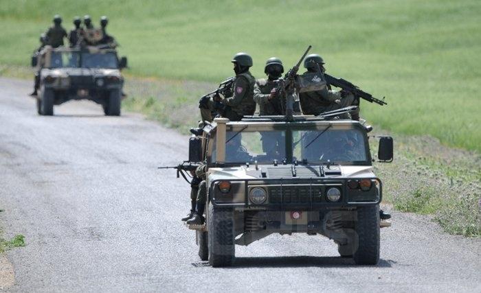 9 soldats blessés par l'explosion de deux mines dans le mont Semmama 9 soldats blessés par l'explosion de deux mines dans le mont Semmama