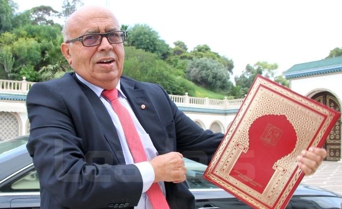 50.000 fonctionnaires devront quitter l'administration dès cette année 50.000 fonctionnaires devront quitter l'administration dès cette année