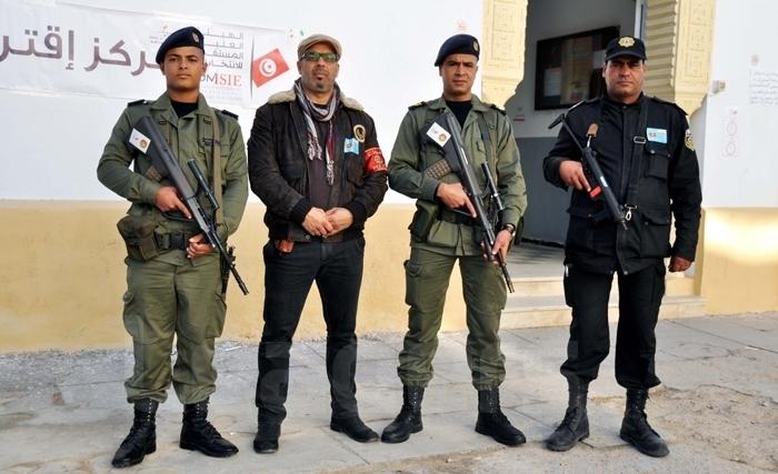 Les militaires et les forces de sécurité autorisés à voter aux élections locales: plus rien ne s'oppose à leur tenue en 2017 Les militaires et les forces de sécurité autorisés à voter aux élections locales: plus rien ne s'oppose à leur tenue en 2017