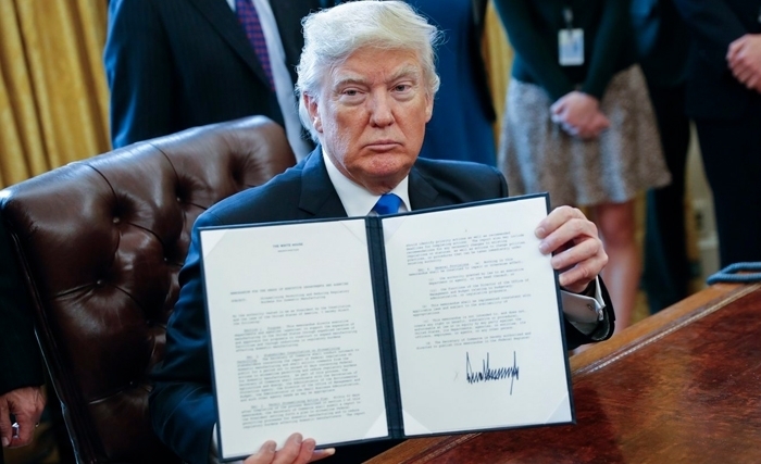 M. Trump, demandez conseil aux israéliens pour réussir les expulsions M. Trump, demandez conseil aux israéliens pour réussir les expulsions