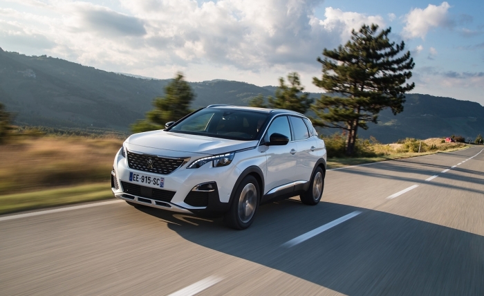 Le nouveau SUV PEUGEOT 3008 “Car of the Year 2017”