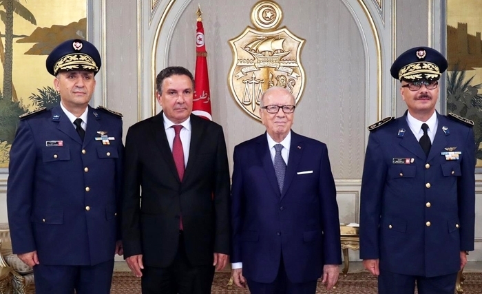 Le général Hajjam, nouveau chef d’Etat-major de l’Armée de l’Air et le général Belati, nouvel inspecteur général des forces armées tunisiennes Le général Hajjam, nouveau chef d’Etat-major de l’Armée de l’Air et le général Belati, nouvel inspecteur général des forces armées tunisiennes