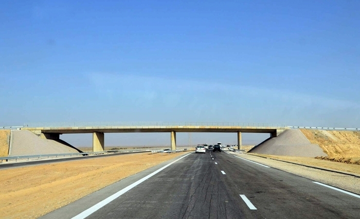 Après l'inauguration d'un tronçon de 100 km de l'autoroute Sfax-Gabès, Bizerte et Médenine bientôt reliées par autoroute Après l'inauguration d'un tronçon de 100 km de l'autoroute Sfax-Gabès, Bizerte et Médenine bientôt reliées par autoroute