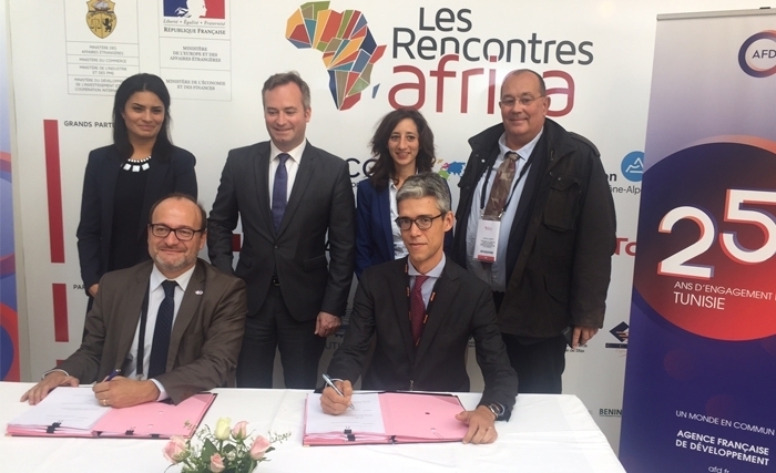 L’UIB et l’AFD mobilisent 44 millions de dinars en faveur des investissements dans le développement durable en Tunisie L’UIB et l’AFD mobilisent 44 millions de dinars en faveur des investissements dans le développement durable en Tunisie