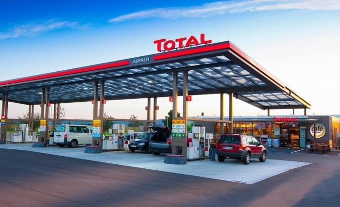 Partenariat total tunisie - face « La Tournée des Produits du Terroir » Partenariat total tunisie - face « La Tournée des Produits du Terroir »