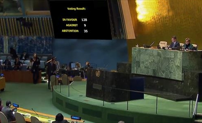 Après le Conseil de Sécurité, l'Assemblée générale des N.U condamne la décision de Trump de reconnaître El Qods comme capitale d'Isra¨%Ele Après le Conseil de Sécurité, l'Assemblée générale des N.U condamne la décision de Trump de reconnaître El Qods comme capitale d'Isra¨%Ele