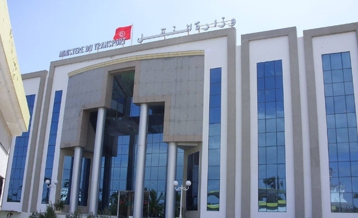 Le ministère du Transport suspend les vols de la compagnie Emiratie vers et à partir des aéroports tunisiens Le ministère du Transport suspend les vols de la compagnie Emiratie vers et à partir des aéroports tunisiens
