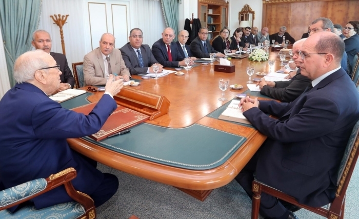 Caïd Essebsi aux membres de la commission de Carthage : je tiens à ce que personne n'interfère dans vos travaux Caïd Essebsi aux membres de la commission de Carthage : je tiens à ce que personne n'interfère dans vos travaux