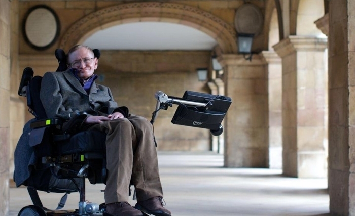 La Société Tunisienne de Physique rend hommage à Stephen Hawking La Société Tunisienne de Physique rend hommage à Stephen Hawking