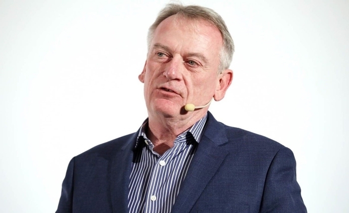 L’analyste financier de renom Chris Skinner à Tunis L’analyste financier de renom Chris Skinner à Tunis