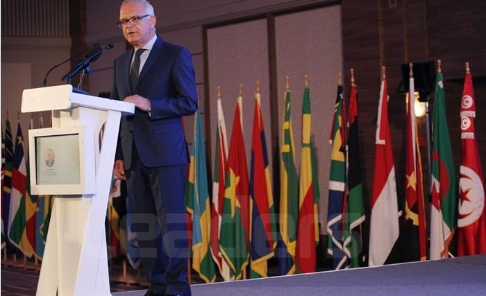 Radhi Meddeb : L’Afrique, terre de promesses et de défis Radhi Meddeb : L’Afrique, terre de promesses et de défis