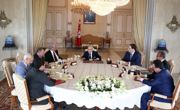 Réunion de Carthage : le chef de l'Etat appelle toutes les parties à assumer leurs responsabilités en vue de résoudre la crise politique Réunion de Carthage : le chef de l'Etat appelle toutes les parties à assumer leurs responsabilités en vue de résoudre la crise politique